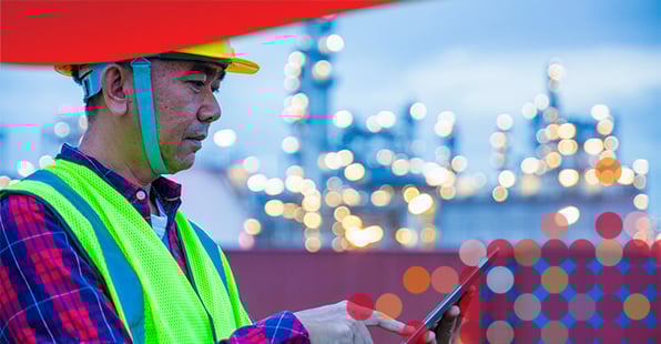 Engineer evaluates predictive analytics in field service management
